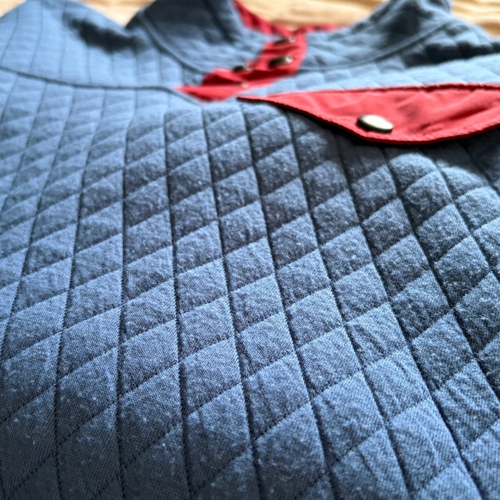 Zyia sweatshirt - Picture 6 of 6